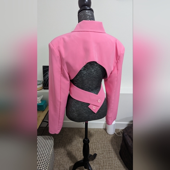 Gorgeous Lumina Pink cropped blazer - Picture 4 of 8